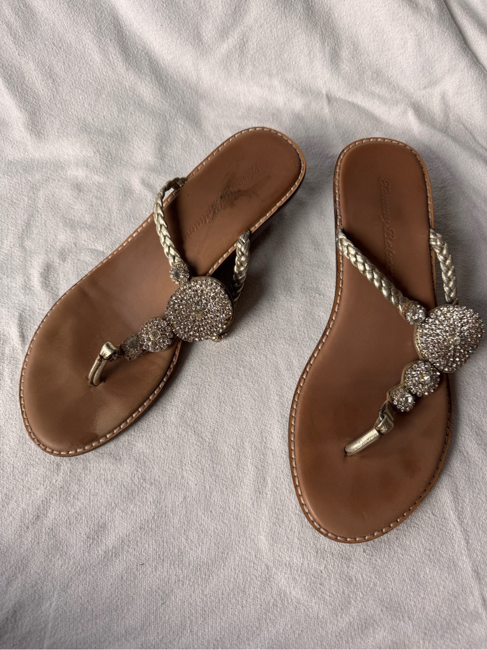 Tommy Bahama Women’s Brown Rhinestone Braided Toe-Post Sandals 8